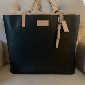 Coach Park Metro Black Tan Tote XL with Insert